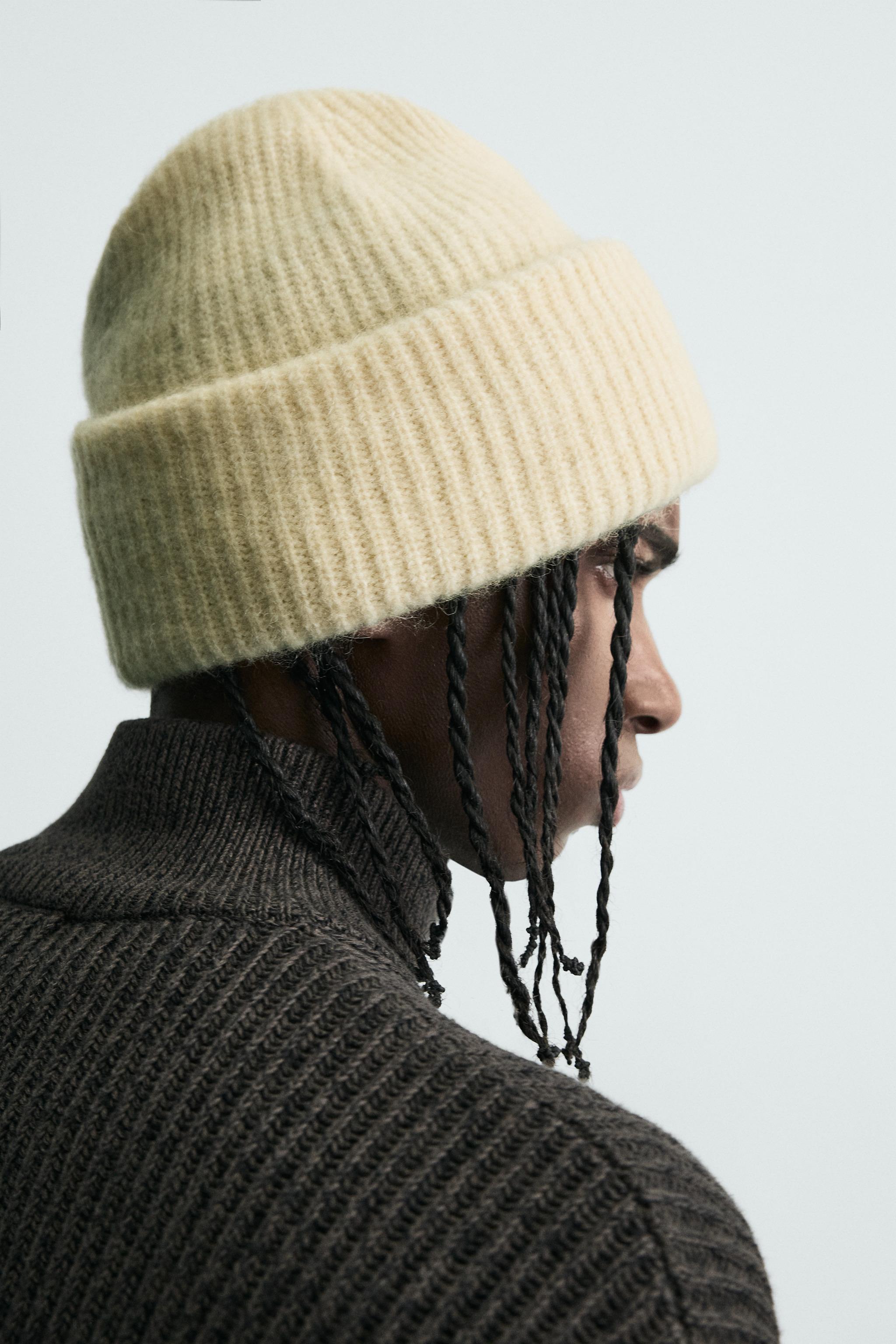 BRUSHED KNIT HAT